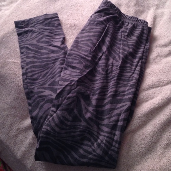gray zebra leggings