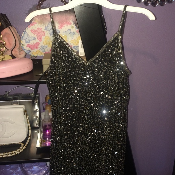 Dazzling gorgeous sequin maxi dress - Picture 3 of 4