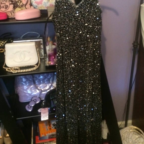 Dazzling gorgeous sequin maxi dress - Picture 4 of 4