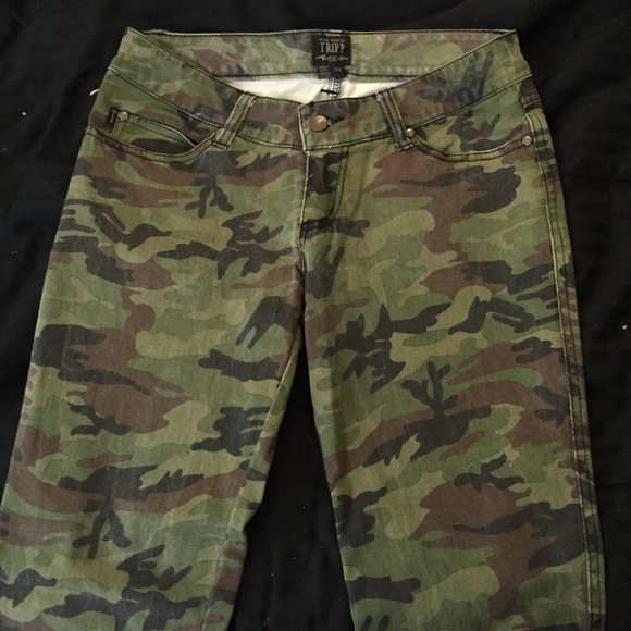 Camo skinny jeans