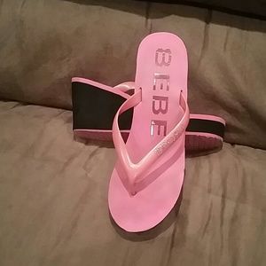 BEBE flip flops