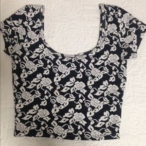 LA hearts B/W floral crop