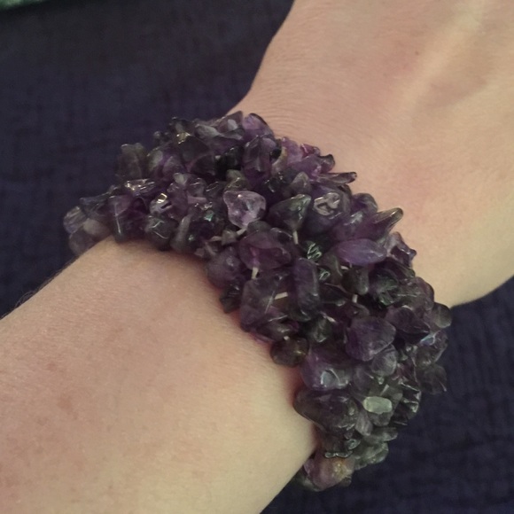 Stretch amethyst bracelet