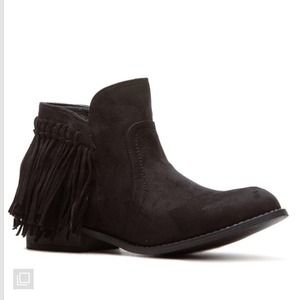 Black fringe ankle boots✨