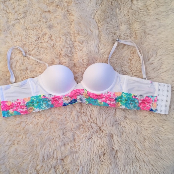 Victoria's Secret PINK Coreset style bra 32b