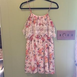 ✋SOLD✋American Rags Floral Dress