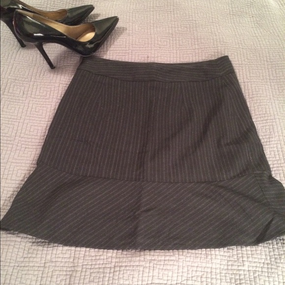 Adorable work skirt Banana Republic sz 0