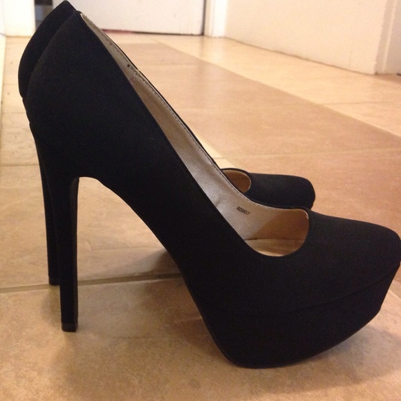 Black Platform Pumps Faux Suede size 8