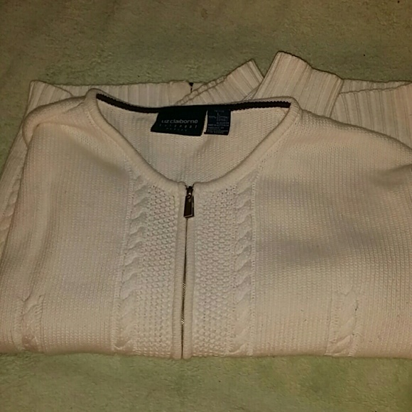 Liz Claiborne white knit sweater
