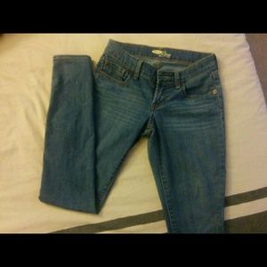 **SOLD** Old Navy "Diva" Skinny Jean