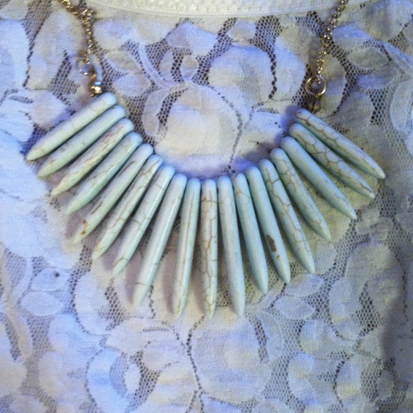 Statement necklace - Picture 1 of 2
