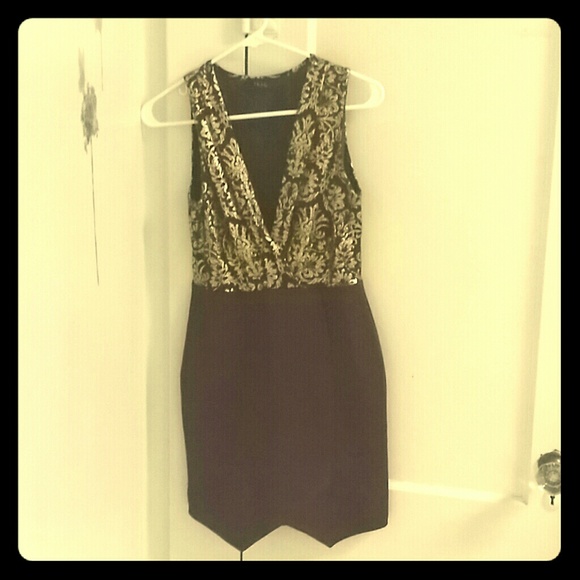 Form Fitting Plum & Gold Dress