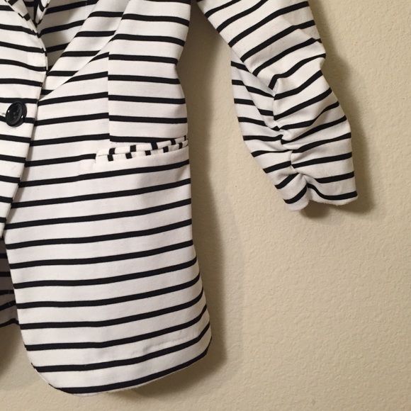 Charlotte Russe Jackets & Coats - Charlotte Russe Ponte Knit Striped Blazer Size S Charlotte Russe Jackets & Coats - Charlotte Russe Ponte Knit Striped Blazer Size S