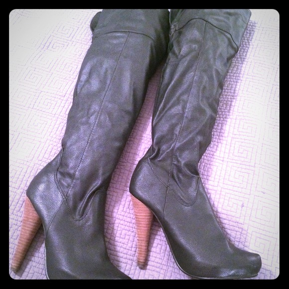 Super Hot Thigh High Boots sz 7.5