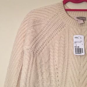 Forever 21 Sweaters - NWT Forever 21 Cream Cable Knit Sweater Sz S Forever 21 Sweaters - NWT Forever 21 Cream Cable Knit Sweater Sz S