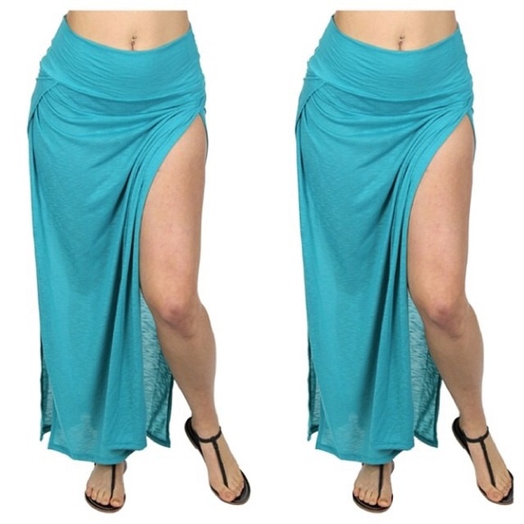 Double split maxi skirt