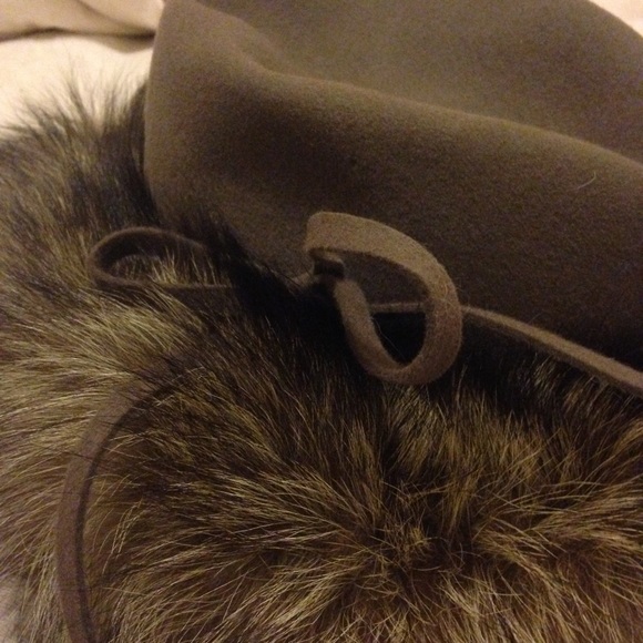 Furry hat!