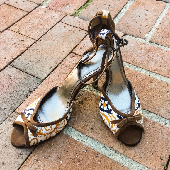 J. Crew Peep Toe Heels w Print and Ankle Strap - Picture 2 of 3