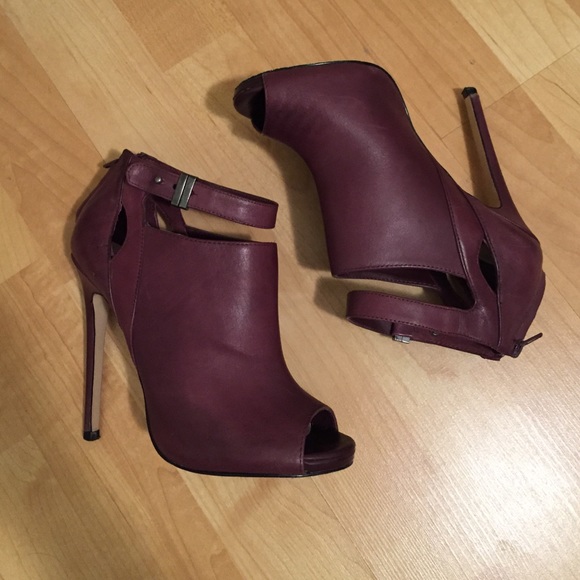 Shoemint Shoes - Shoemint "Leila" Purple Peel Toe Booties Size 6.5 Shoemint Shoes - Shoemint "Leila" Purple Peel Toe Booties Size 6.5