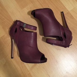 Shoemint Shoes - Shoemint "Leila" Purple Peel Toe Booties Size 6.5 Shoemint Shoes - Shoemint "Leila" Purple Peel Toe Booties Size 6.5
