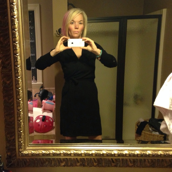 Limited Black wrap dress - Picture 3 of 4