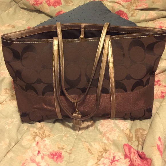 Coach Shoulder Bag