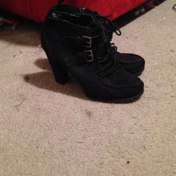 Ankle boots
