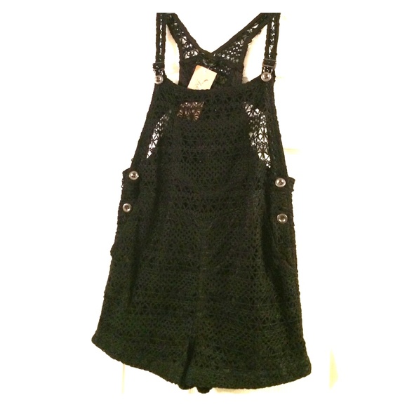 Honey Punch black lace Romper