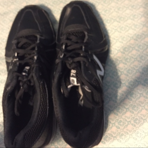 New balance running shoes! Worn once!