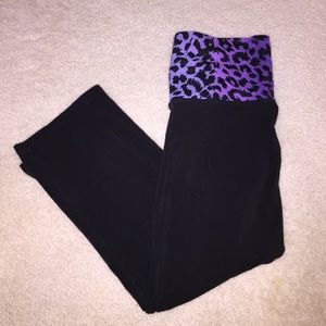 NWOT PINK cropped yoga