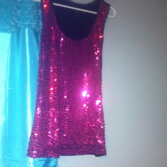 Pink sequence top(:
