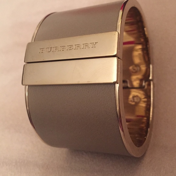 Burberry Leather Cuff - Picture 4 of 4