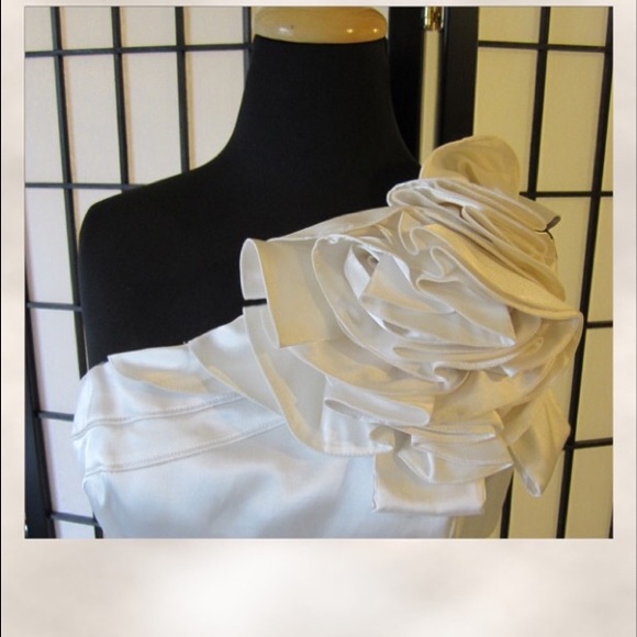 NEW The Limited Satin Wedding Gown Dress size 12 - Picture 4 of 4