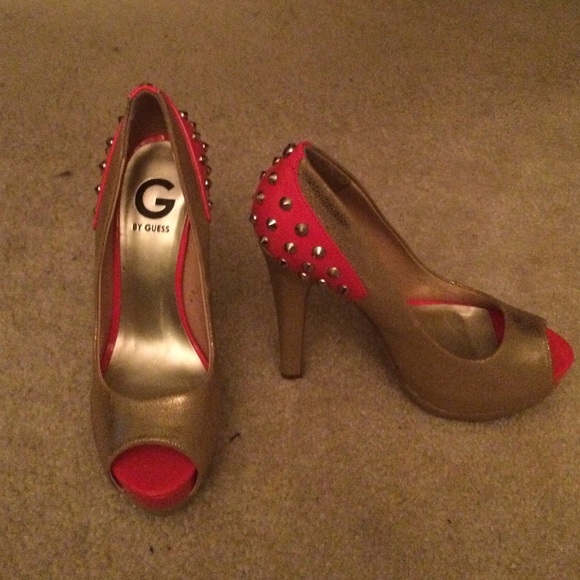 Heels - Picture 2 of 4