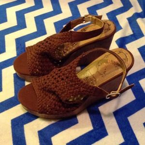 Brown wedges