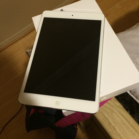 iPad Mini 🚫🚫SOLD🚫🚫