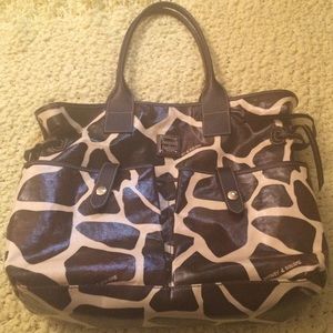 Dooney & Bourke lg tote
