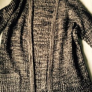 Waffle like grey cardigan