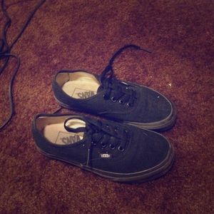 Black/Black Classic Vans