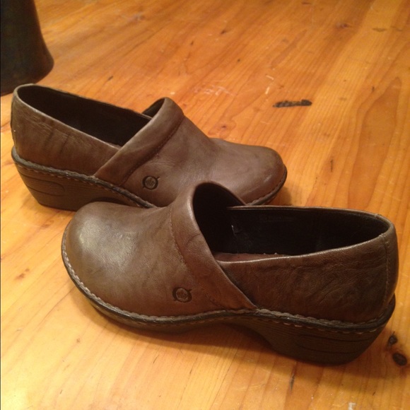 Born clogs