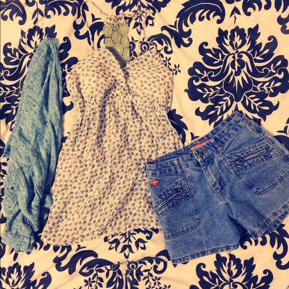 Tank top.