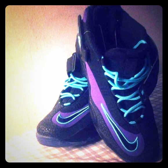 Nike Griffeys " Hornets"