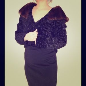 White House Black Market faux fur collar jacket