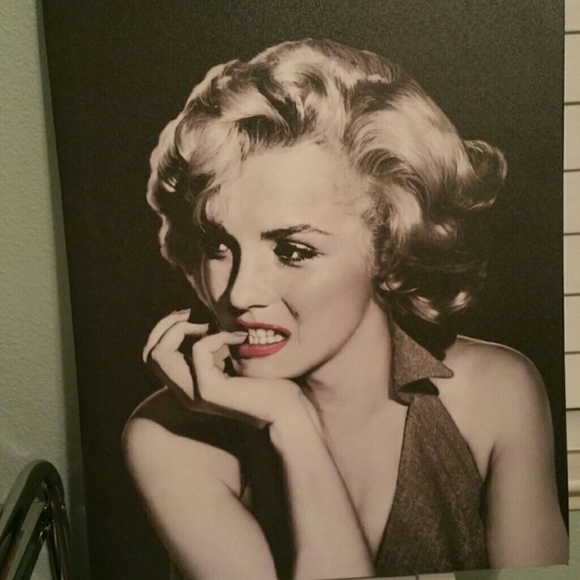 Marilyn Monroe canvas "Very Cute"!!!!