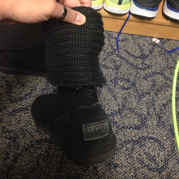 Black knit uggs