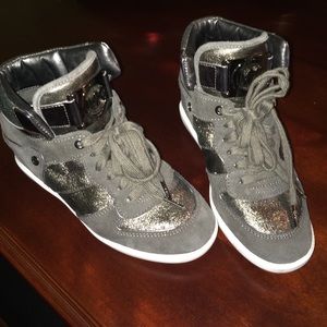 Like New Michael Kors wedge Sneaker sz 8