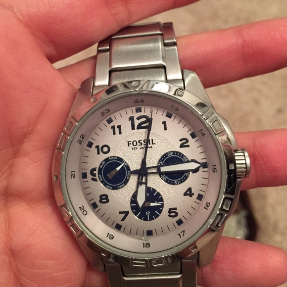 Men's silver link Fossil watch