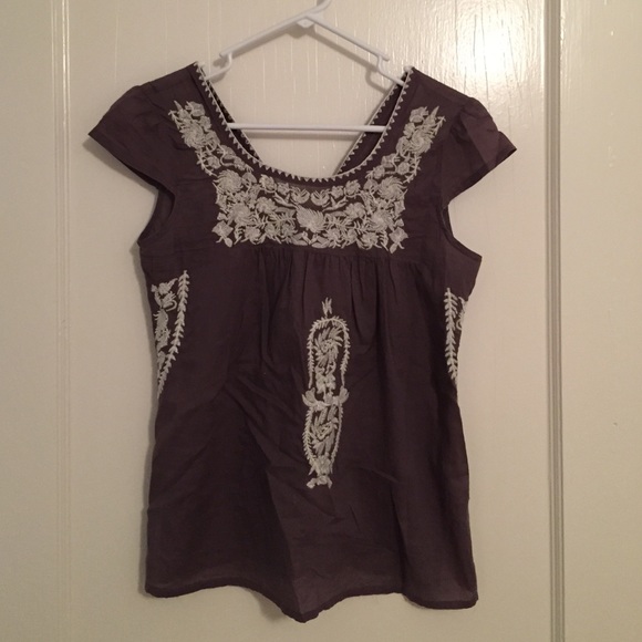 Embroidered flower top