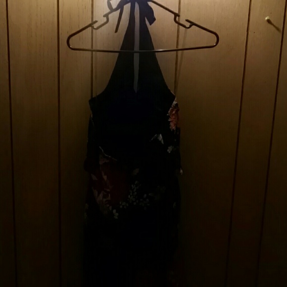 Dress - Picture 4 of 4