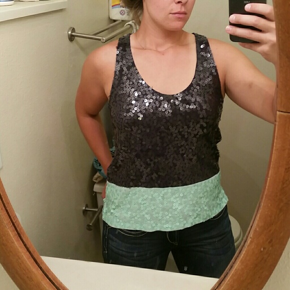SOLD NWT {J.Crew} Mint and Navy Sequin Tank - Picture 4 of 4